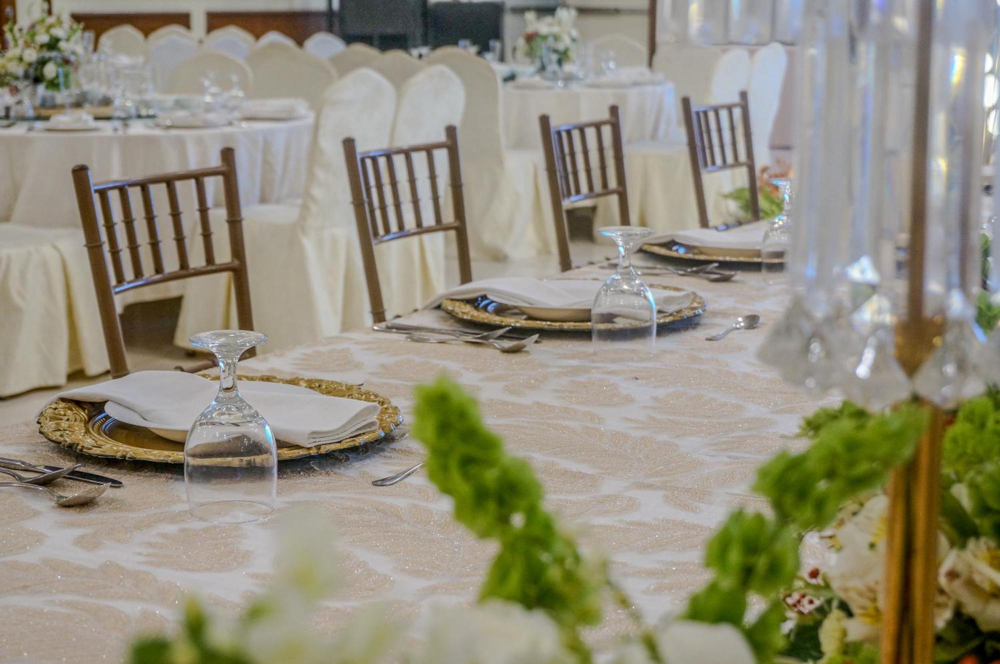 Villa Caceres Hotel Нага Экстерьер фото