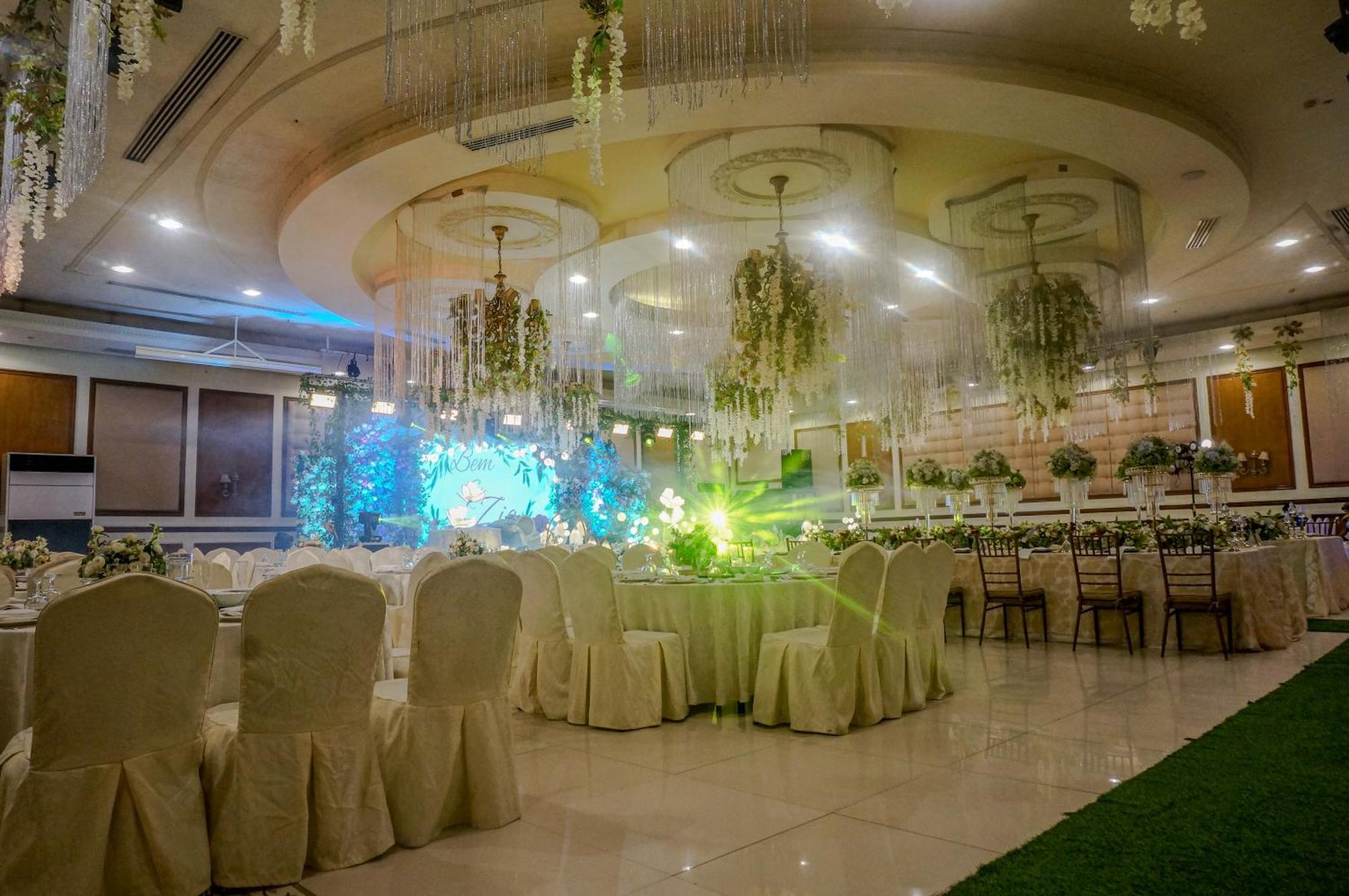Villa Caceres Hotel Нага Экстерьер фото