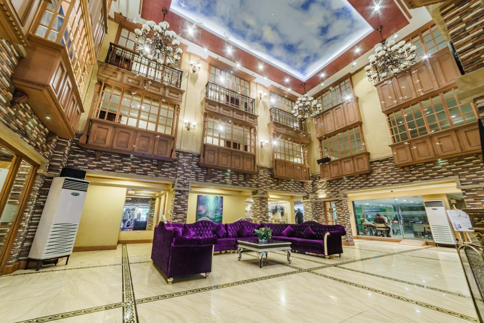 Villa Caceres Hotel Нага Экстерьер фото