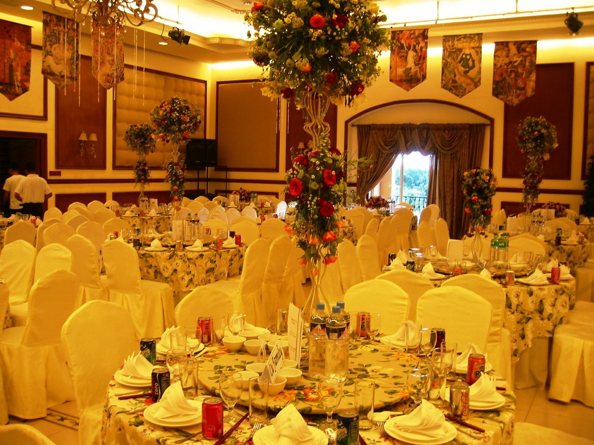 Villa Caceres Hotel Нага Экстерьер фото